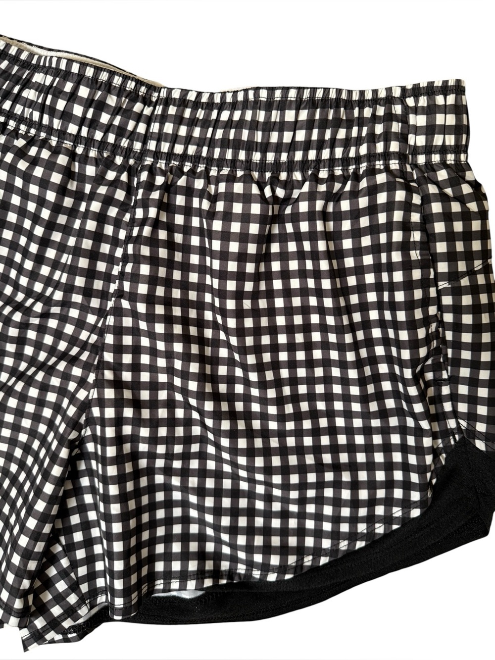 Athletic Works Medium Black & White Gingham Athletic Shorts - Picture 3 of 5
